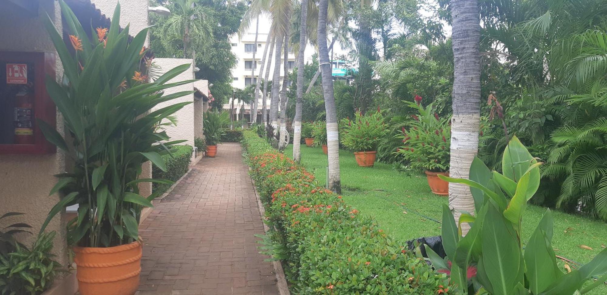 Hotel Sands